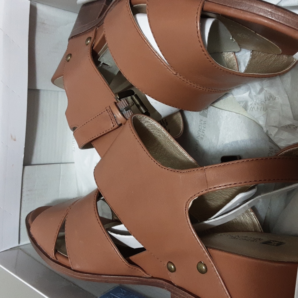 White Mountain Saute Shoes - Picture 9 of 10